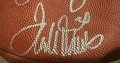 John Elway Terrell Davis Signed Super Bowl XXXII Champs Football