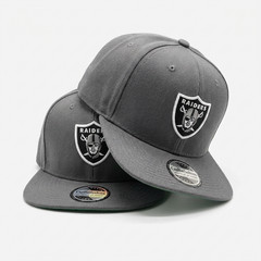 Las Vegas Oakland Raiders NFL Authentic New Era 59FIFTY / 9FIFTY Fitted Snapback