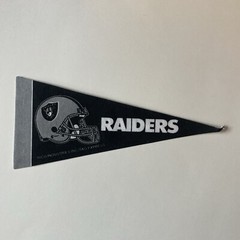 Oakland Raiders Vintage NFL Football Mini Pennant 9″x4” Felt Banner Flag