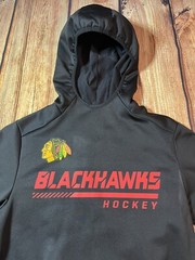 Men’s Fanatics Chicago Blackhawks Locker Room Hoodie Sz Small NHL Hockey Bedard