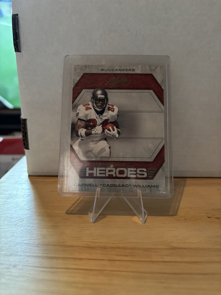 2008 Playoff Absolute Memorabilia – Absolute Heroes Cadillac Williams #AH-4 /250