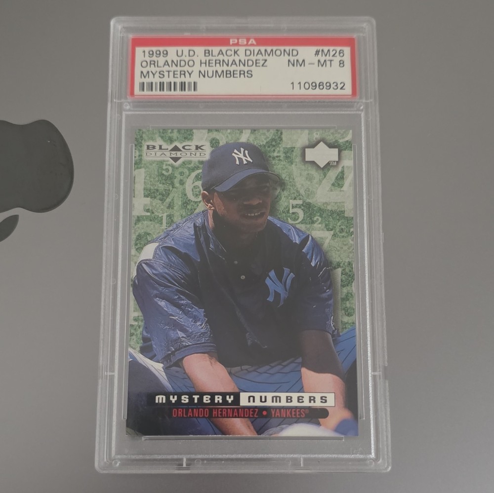 Upper Deck 1999 Black Diamond Mystery Numbers Emerald M26 Hernandez PSA 8 25/26