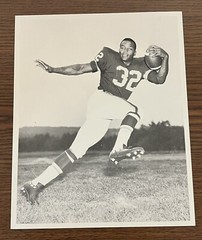 VINTAGE Cleveland Browns Team Issued JIM BROWN PHOTO 6 7/8 x 8 1/2 Inches RARE!