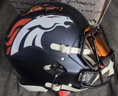 Terrell Davis Signed Denver Broncos Helmet HOF 17 Radke Sports Auth