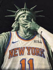 Nike Statue of Liberty Jalen Brunson T-Shirt Sz S-XXL BRAND NEW SHIPS RIGHT AWAY