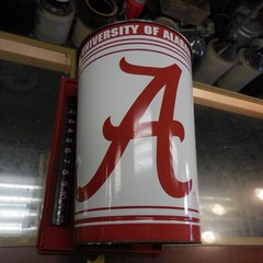 Alabama Crimson Tide 15 Inch Metal Wastebasket NCAA Trash Can Garbage 15 x 10.5″