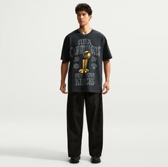 Nike New York Knicks NBA Finals Locker Room Rhinestone T-Shirt Tee Size L Large