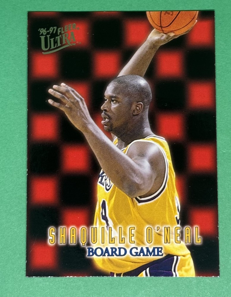Shaquille O’Neal 1996-97 Fleer Ultra Board Game #14 LA LAKERS INSERT