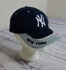 Y2K New York Yankees Fan Favorite Blue Gray Embroidered Logo Hat Cap Adjustable