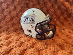 Super Bowl XLVII (47) Ravens overcome power outage Caesars SuperDome Mini Helmet