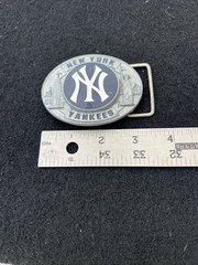New York Yankees Belt Buckle 3.5” Inches Silver Blue Siskiyou Sports