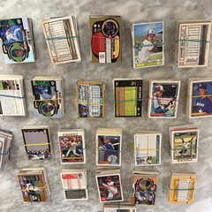 LOTS OF 50 BASEBALL AND MIXED CARD LOT VARIETY PLAYERS + TEAMS 1980’S – 2010