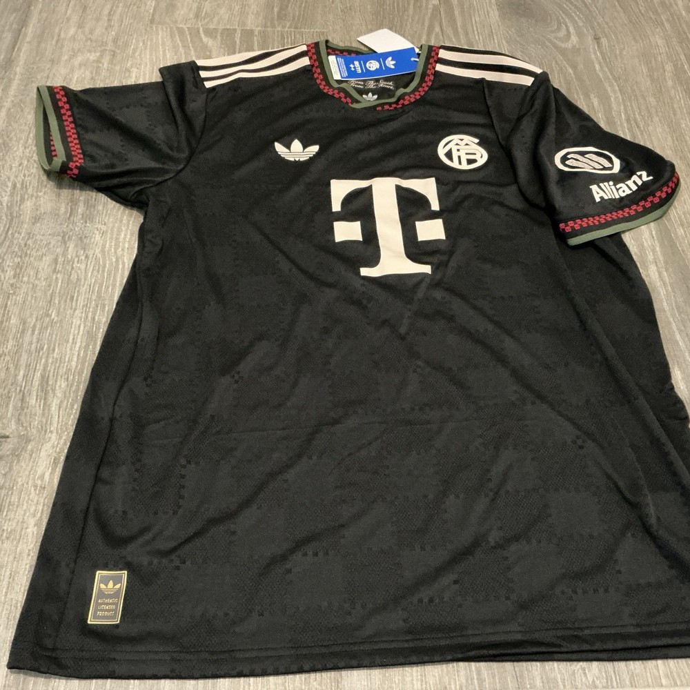 adidas Bayern Munich Authentic Third Football Jersey KE6802 Men’s Size: Medium