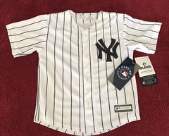 NY Yankees Kid’s Jersey Size 2T Aaron Judge #99 MLB Genuine Merchandise NWT