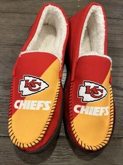 kansas city chiefs Men’s House Shoes Size Large 11/12