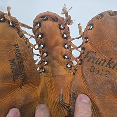 1950’s Franklin B312 Whip Action Hinge Professional Model Baseball Glove Mitt
