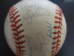 1989 Oakland Athletics Team Baseball 31 Autographs ENTIRE STAFF Beckett COA !