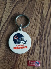 Vintage Chicago Bears NFL Football Helmet Keychain Gold Tone and White Enamel