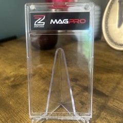 MagPro Zion Cases Single Thick Card Two Magnetic Holder – 35 Pt. Sleeved