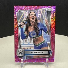 2025 Topps Chrome WWE – Chelsea Green #104 Pink Shimmer Refractor