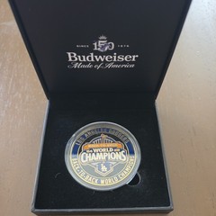 Budweiser Los Angeles Dodgers Back-to-Back Champs Coin in Box