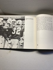 LINEBACKER! George Sullivan 1974 Illustrated 124 Pages Very Good.