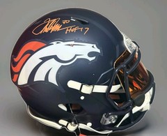 Terrell Davis Signed Denver Broncos Helmet HOF 17 Radke Sports Auth