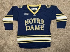 Notre Dame Hockey Jersey Youth Large/XL Blank Reebok Fighting Irish CCHA – Read
