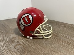 🏈 Riddell Utah Utes Mini Football Helmet – Red/White Display Collectible
