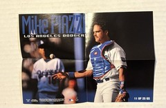 VINTAGE 5-Inch x 7-Inch 1998 Fleer Sports Illustrated MIKE PIAZZA Mini Poster
