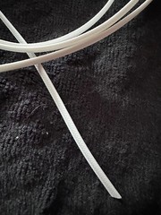 WHITE PEBBLED FOOTBALL LACE 49″
