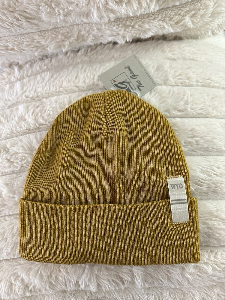 Wyoming Cowboys Beanie Toque Adult One Size Yellow Knit NCAA New The Game
