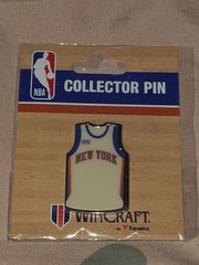 New York Knicks Jersey Collectors Pin
