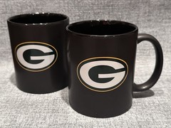 Lot of 2 The Memory Company Officially Licensed NFL Green Bay Packers 11 oz.