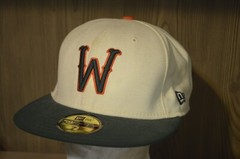 Off White and Green Baseball Cap Hat Size 7 1/4 by New Era READ!!!