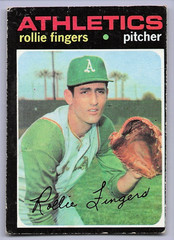 1971 Topps #384 Rollie Fingers Oakland Athletics HOF *See Description*