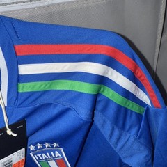 Italia FICG Soccer Jersey NWT Kids L 13-14Y