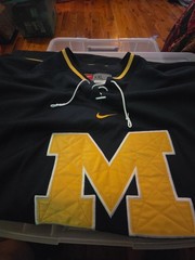 Michigan Wolverines Hockey Nike Jersey Mens Medium Blue Sewn Vintage CCHA New XX