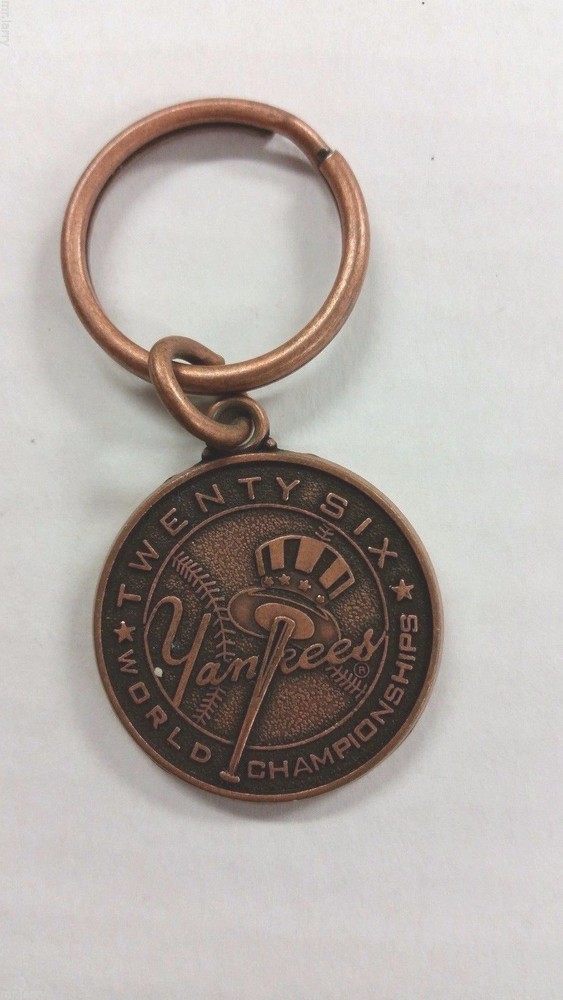 NEW YORK YANKEES BASEBALL MLB SGA NY YANKEES STADIUM KEY CHAIN KEYRING VERIZON