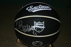 CHRIS WEBBER hand-signed autographed full size basketball FANATICS AUTHENTICATED