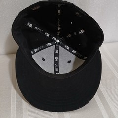 New Era Las Vegas Raiders Black Cap. Size 7 1/4. New With Tag.