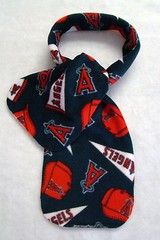 New LOS ANGELES ANGELS Team Logo Baseball Scarf Fabric Fleece 60″ Long 9″ Wide