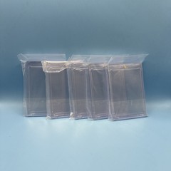 Magnetic Card Holders for Trading Cards, 35pt Acrylic Card Protectors (Clear)
