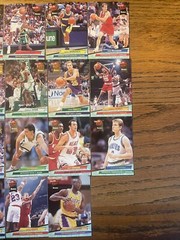 92-93 FLEER ULTRA ROOKIES LOT 22 CARDS STRAIGHT FROM PACK TO SLEEVE NR. MT. L-1